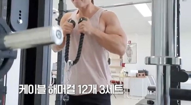 타락헬창 원래 어떻게 먹고 살았는지 궁금해서 찾아본 10개월 전 브이로그 | 인스티즈