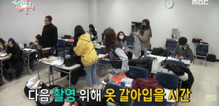 옷 갈아입을 준비하는 하니.jpg | 인스티즈