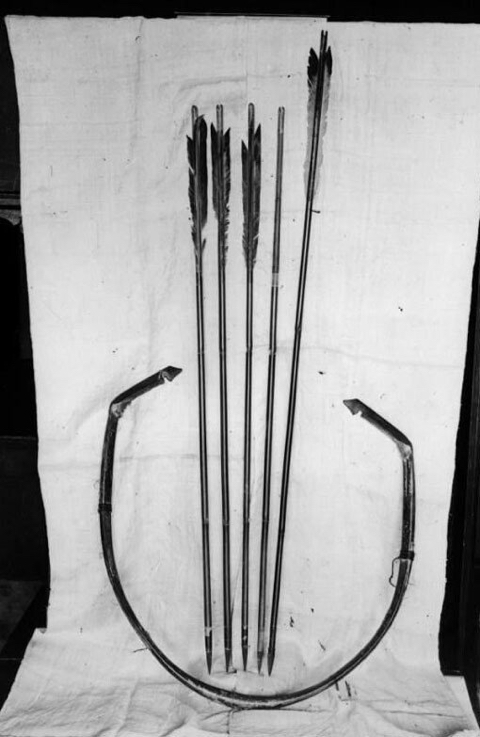 실제 이성계가 쓰던 칼과 활.jpg | 인스티즈