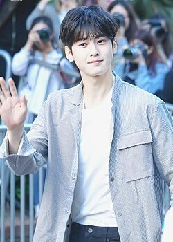 차은우 '아빠와의 약속 때문에... 여친 사귄적은 딱 한번' | 인스티즈
