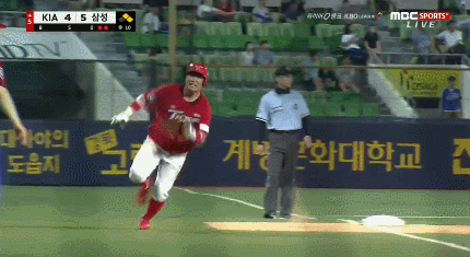 키스신 연습하는 윤균상 - 채수빈.gif | 인스티즈