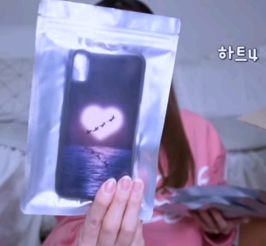 똑같은 티만 30장 있다는 전효성...........jpg | 인스티즈