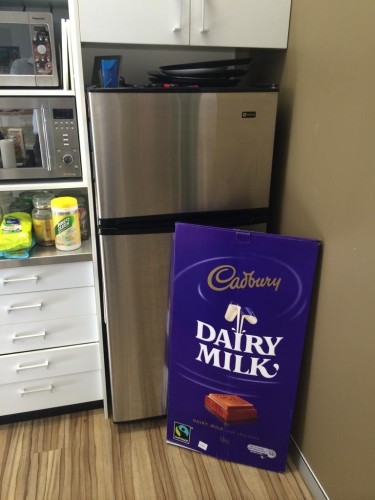 외국 마트서 파는 흔한 초콜릿 사이즈.jpg | 인스티즈