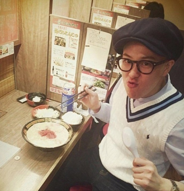 폴로를 좋아하는 피오 패션 스타일.jpg | 인스티즈