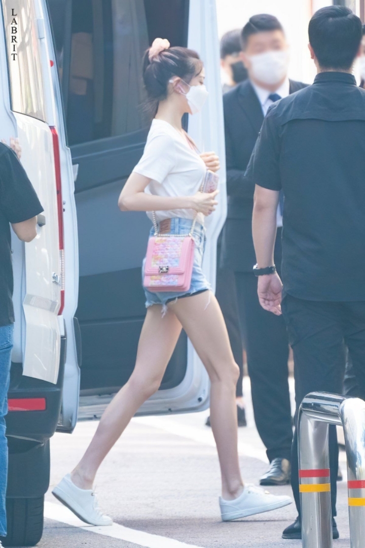 런닝맨 나와서 반응 좋은 것 같은 아이즈원 장원영.jpgif | 인스티즈