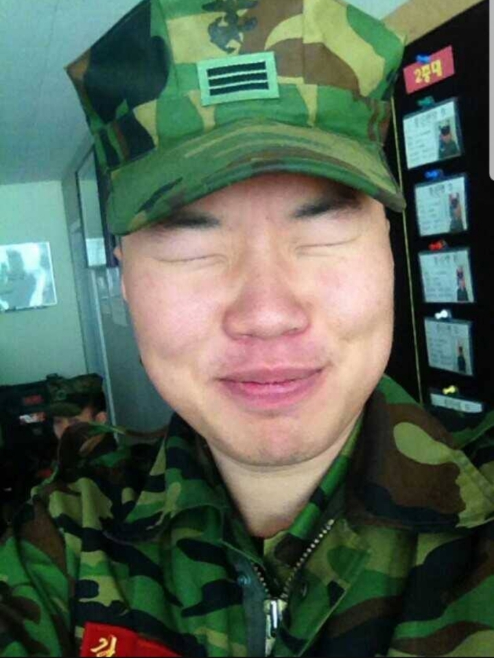 BJ와꾸대장봉준 해병대 시절 jpg | 인스티즈
