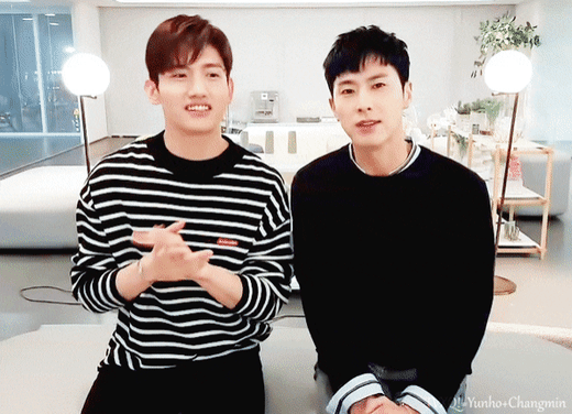 아이돌 인형굿즈가 도착했는데 용도 모를 스티커가 같이 왔다.jpg | 인스티즈