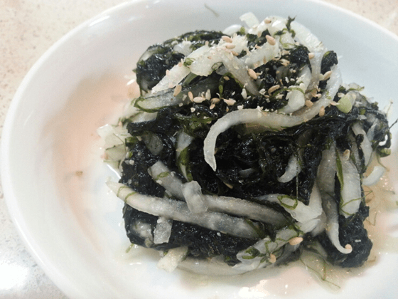 당신이 무인도에 갇혔을 때 무적권 하나만 먹어야 한다면? | 인스티즈