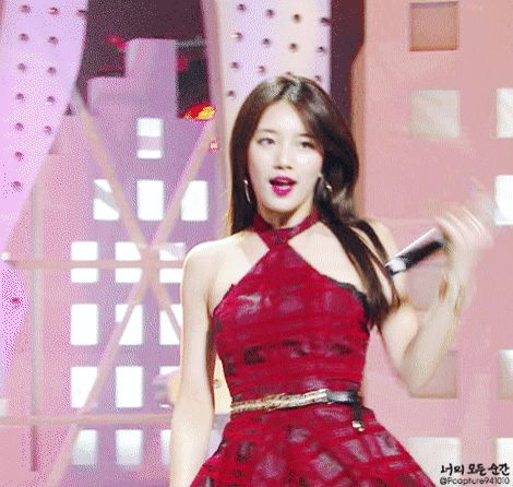 한때 홀터넥만 주구장창 입혔던 수지 코디.jpgif | 인스티즈