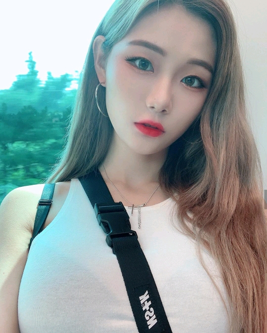 얼굴도 오지게 이쁜 유부녀 스트리머.jpg | 인스티즈