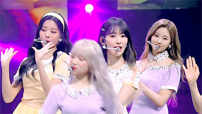 아이즈원 미야와키 사쿠라 투톤헤어 움짤 | 인스티즈