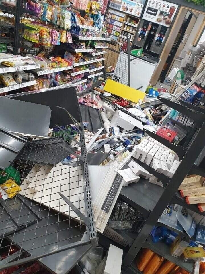 오늘도 평화로운 편의점 갤러리ㄷㄷㄷ.jpg | 인스티즈