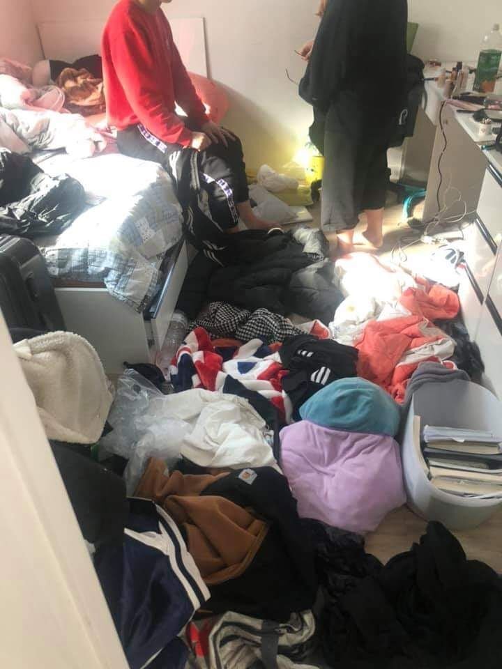 페북에서 열린 더러운 자취방 선발대회 .jpg | 인스티즈