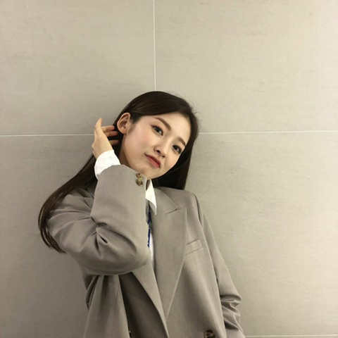 신입사원 오마이걸 아린이.jpg | 인스티즈
