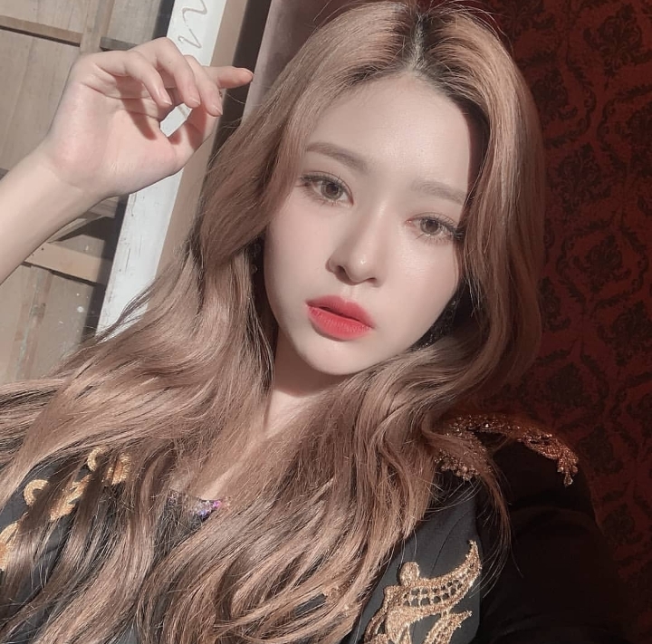 어마어마하게 이쁜 아이즈원 민주 | 인스티즈