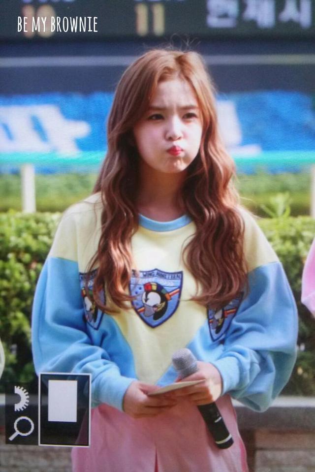 여자 얼굴 볼때 가장 중요하게 보는 부분은? | 인스티즈