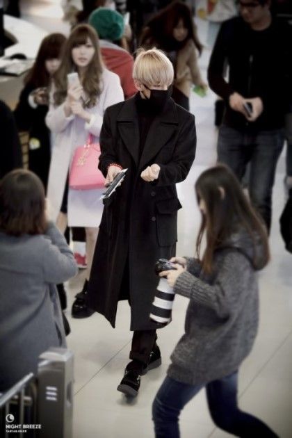 방탄소년단 뷔 사복 | 인스티즈