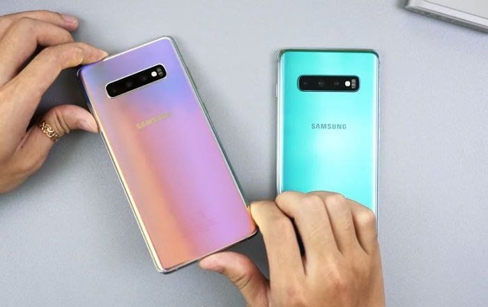 빛반사 짱예로운 갤럭시S10 신색상 프리즘 실버 실물.gif | 인스티즈