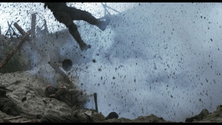 너무 리얼하게 만들어서 관객들의 트라우마를 건드린 영화 | 인스티즈