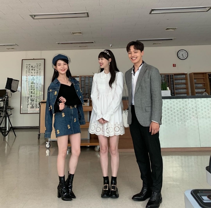 호텔 델루나에 특별 출연 한 설리 (feat. 아이유) | 인스티즈