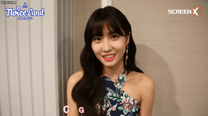 모모 흉내내는 트와이스 멤버들 . gif | 인스티즈