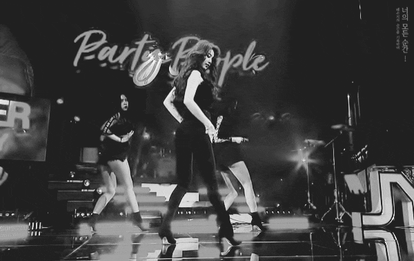 요즘은 보기 힘들어진 가수 수지 | 인스티즈