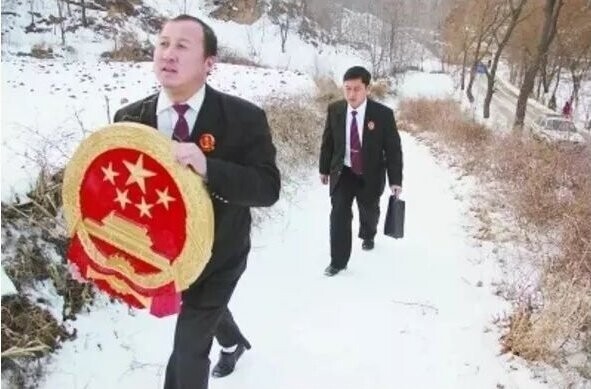 중국의 판사.jpg | 인스티즈