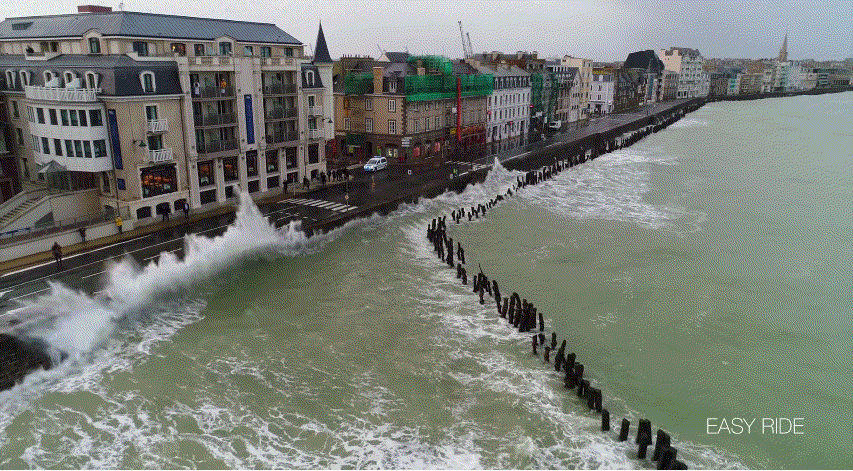 파도가 창을 닦는 해변 | 인스티즈