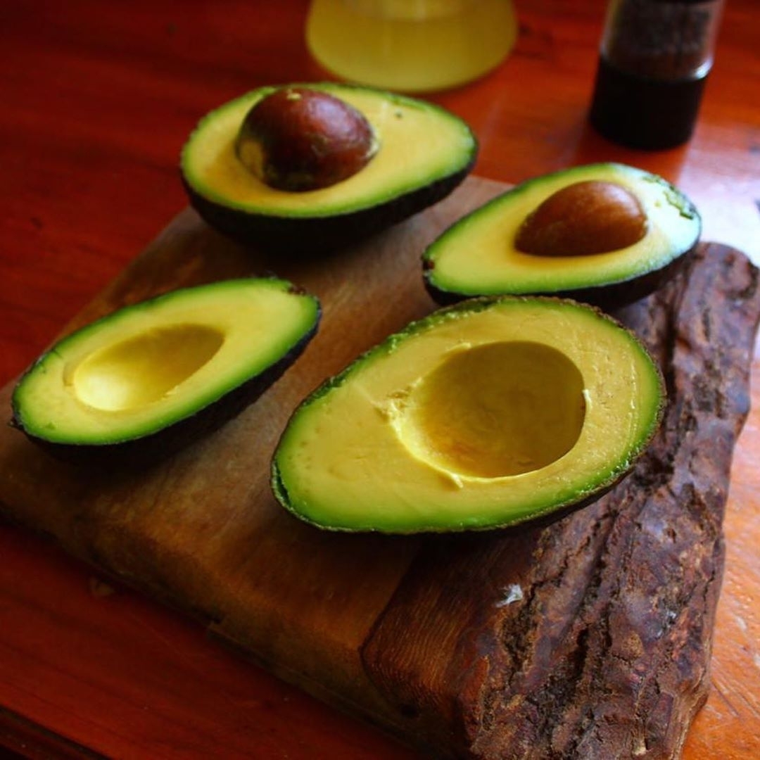 처음 먹고 충격먹은 사람이 많다는 아보카도.......jpg | 인스티즈