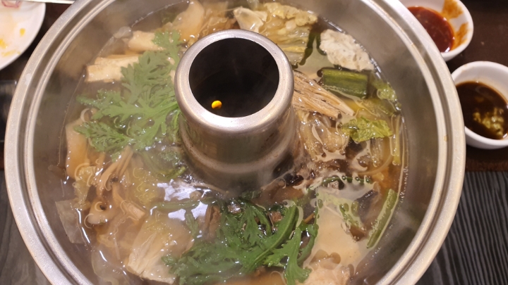 부산 데이트코스 고즈넉한 분위기의 정원이 있는 한정식집 | 인스티즈