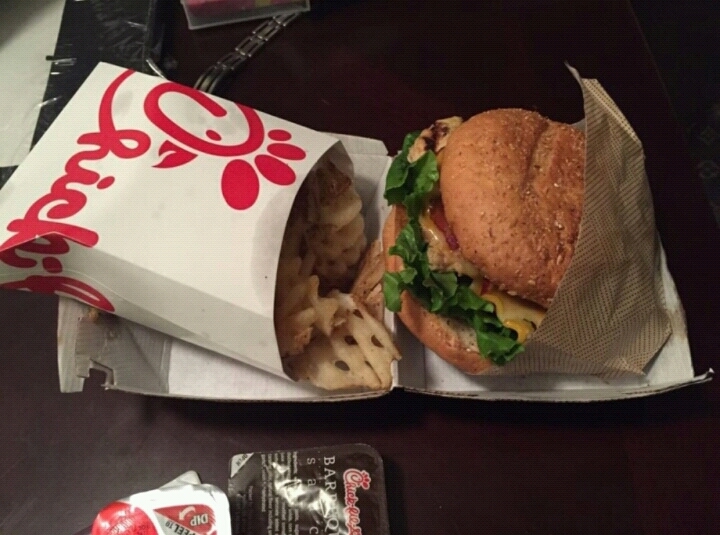 미국 본토에서 엄청 잘나간다는 햄버거 브랜드 jpg | 인스티즈