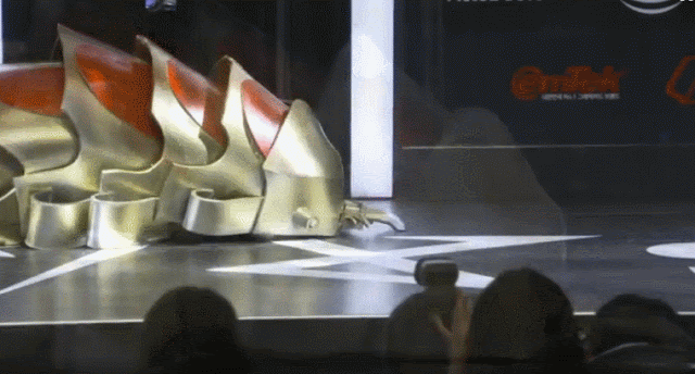 역대급 리버 코스프레.gif | 인스티즈