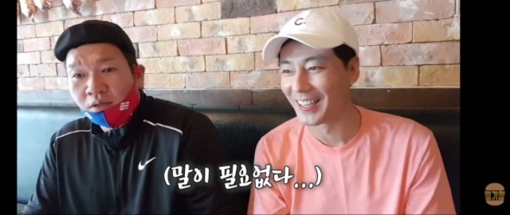 드디어 버거형 유튜브에 출연한 톱배우 ㄷㄷ.jpg | 인스티즈