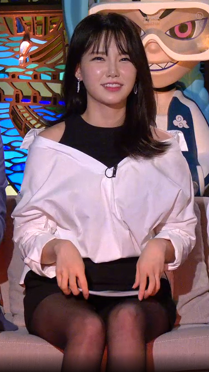 포상 내려주는 네네누나.gif | 인스티즈