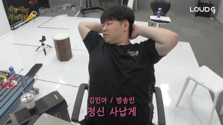 방송중에 술먹고 미쳐버린 김민아 누나(29세).....매력 발산.....JPG | 인스티즈