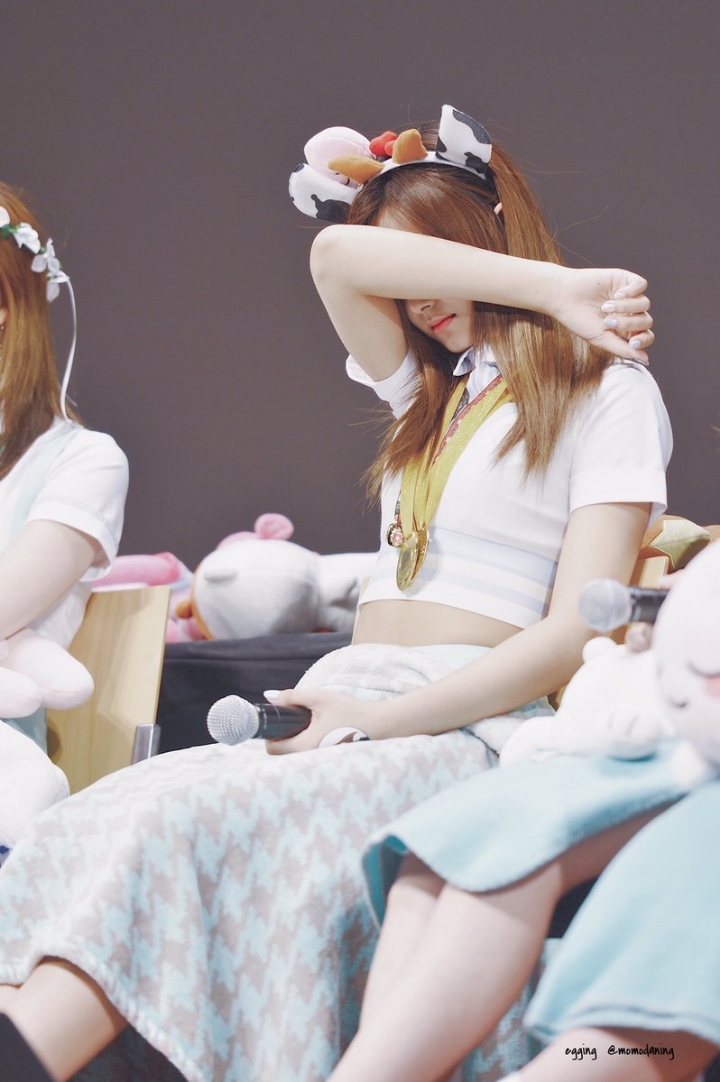 마피아 게임하는 트와이스 쯔위.gif | 인스티즈