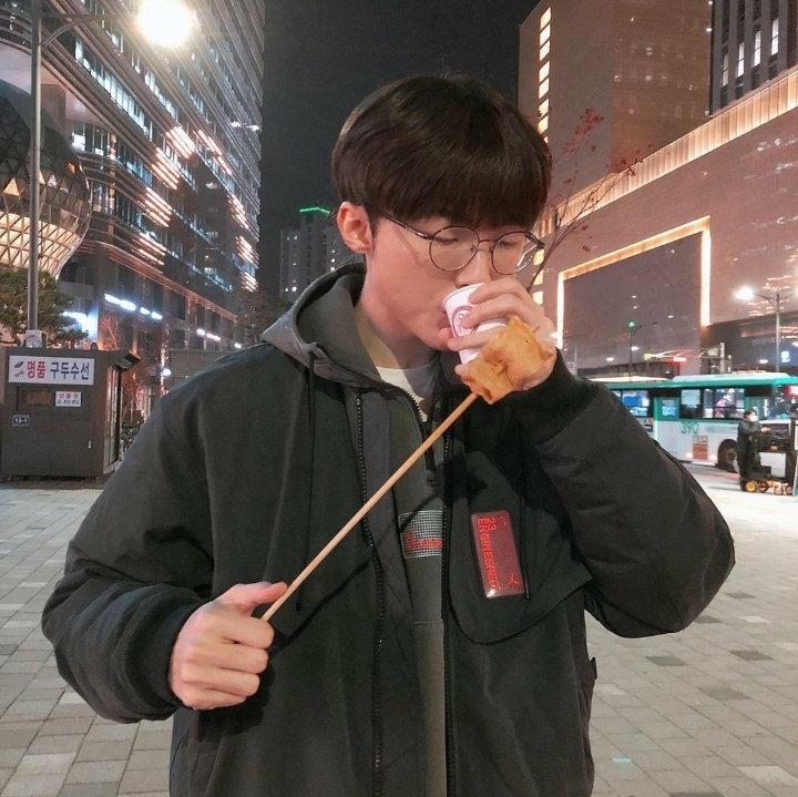 페이커 인스타 남친짤 ㄷㄷ | 인스티즈