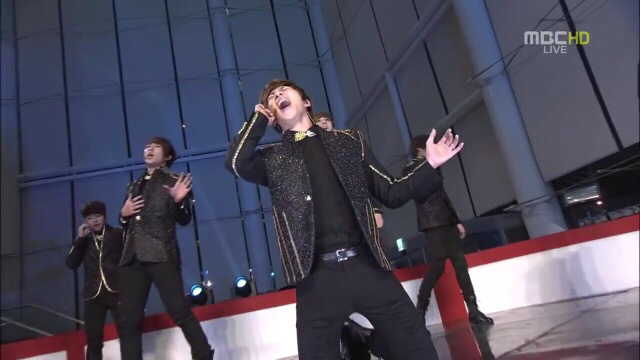 어떤 남자아이돌그룹의 음방 방송사고 대처법 ㄷㄷ | 인스티즈