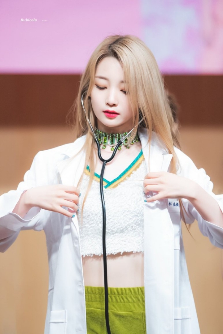 레드벨벳 슬기 느낌나는 신인 걸그룹 로켓펀치 연희 | 인스티즈