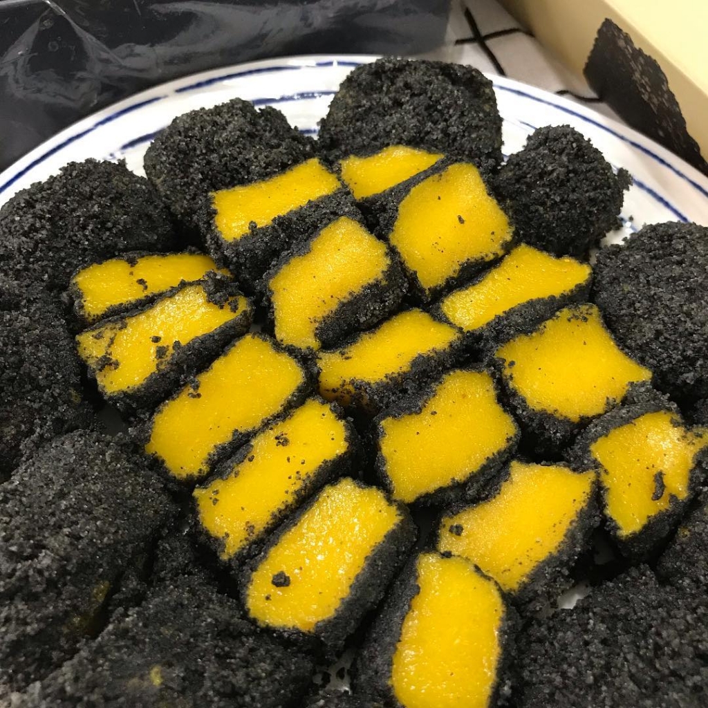 짱맛이라는 흑임자단호박인절미 비주얼........jpg | 인스티즈
