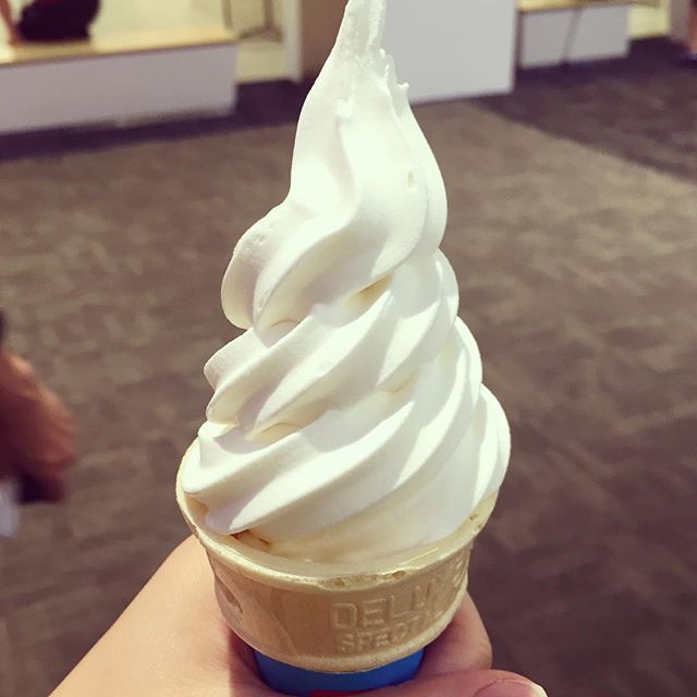 카카오 라이언급 존재감을 자랑하는 롯데리아 메뉴...jpg | 인스티즈