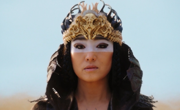 한껏 못생겨 보이는 분장... | 인스티즈