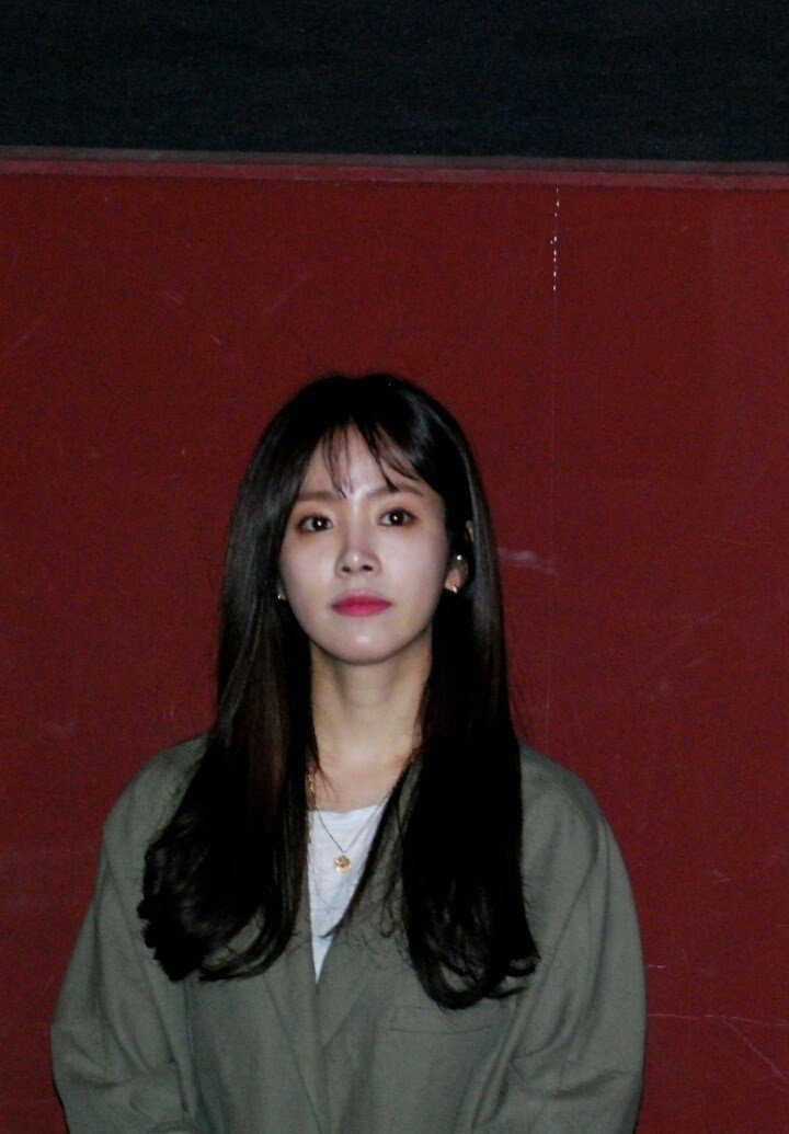 실제로 보면 은근히 이쁘다는 한지민 | 인스티즈