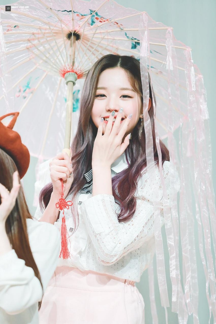 [장원영] 겨드랑이 그만 올리라고 ㅂㄷㅂㄷ | 인스티즈