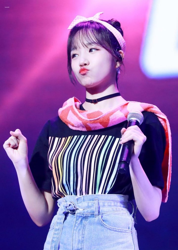 아이즈원 조유리 똥머리 | 인스티즈