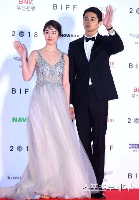 카라타 에리카 불륜설.. 상대 배우 소속사 반응 | 인스티즈