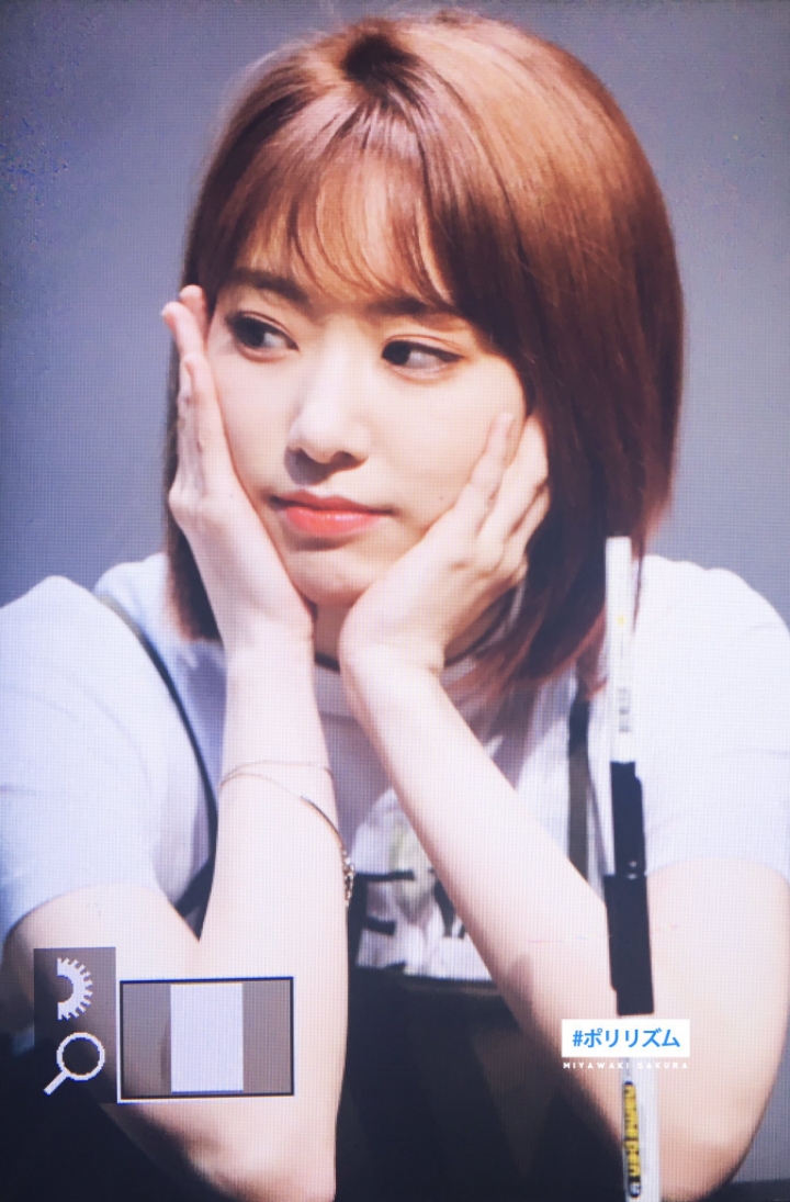 오늘자 팬싸인회 아이즈원 사쿠라 | 인스티즈