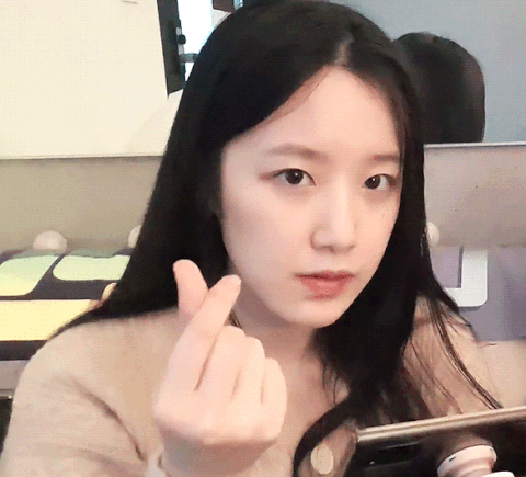 쌩얼로 다니는게 편하다는 여자아이들 슈화 | 인스티즈