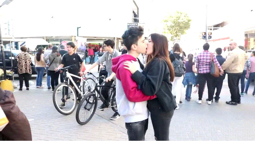 정열의 나라 아르헨티나 에서 처음 만난 사람과 키스하기 | 인스티즈