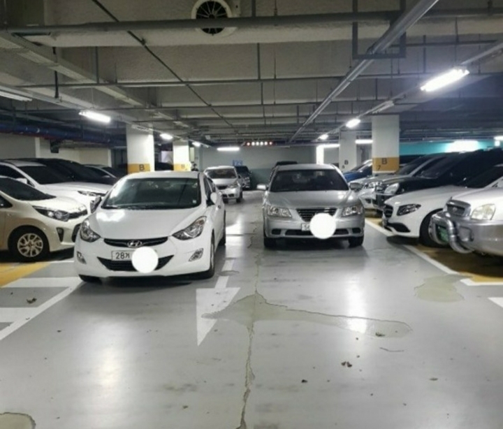 골때리는 이중주차.jpg | 인스티즈